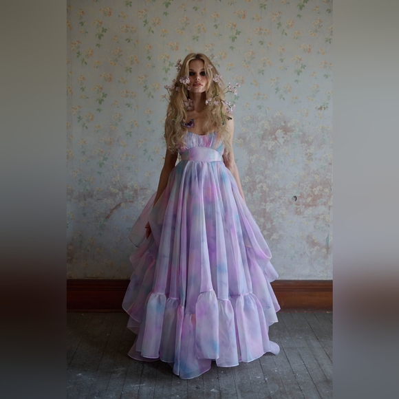 Selkie The Morpho Destination Gown - Picture 8 of 8